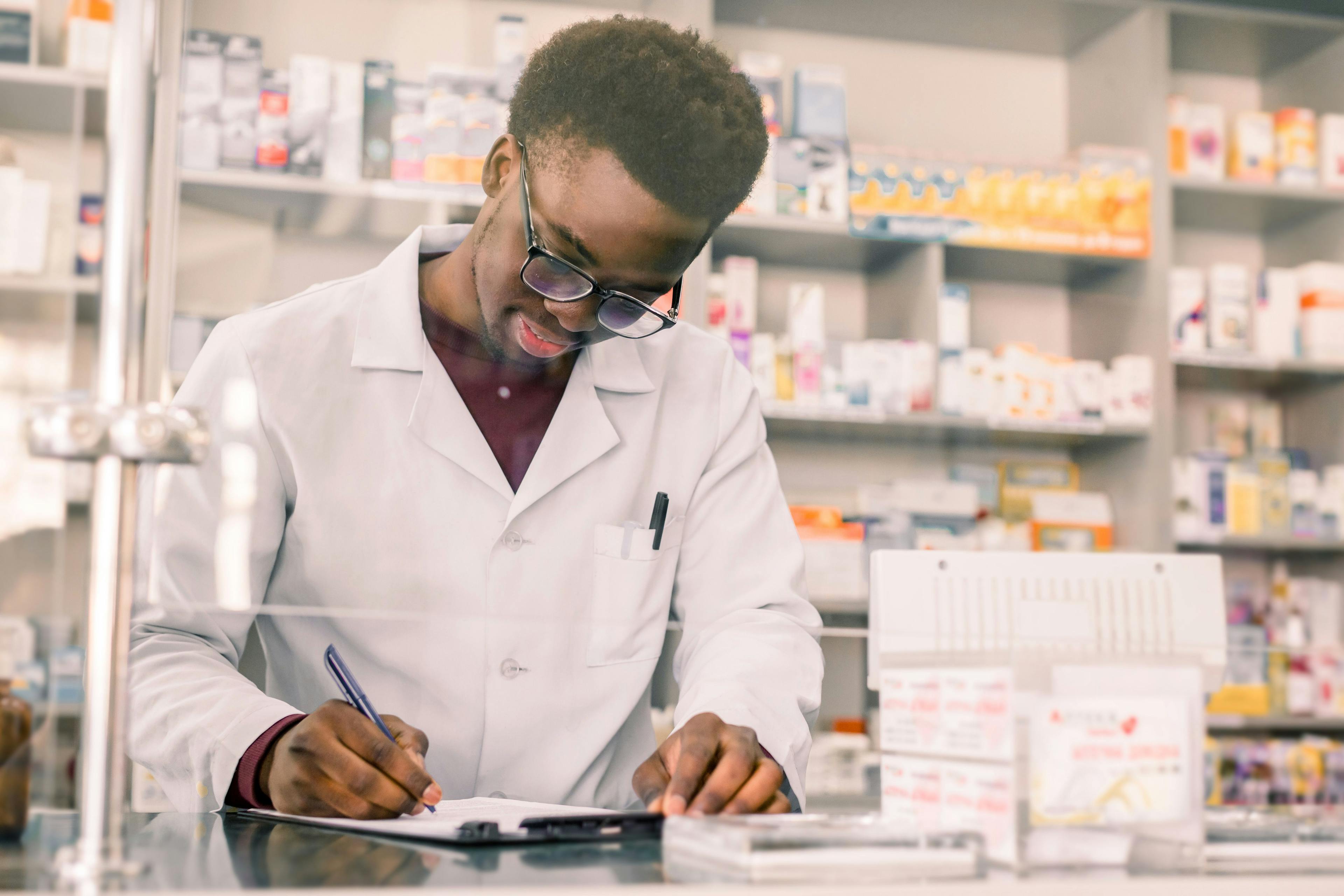 From Stagnation to Success: Traits That Set Successful Pharmacy Technicians Apart